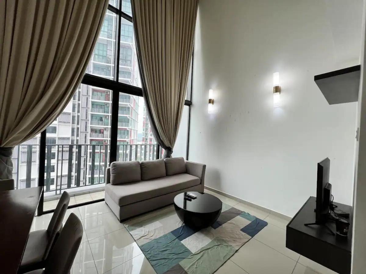 Apartment Luxury Large Duplex 2 Bedroom @ Icity
