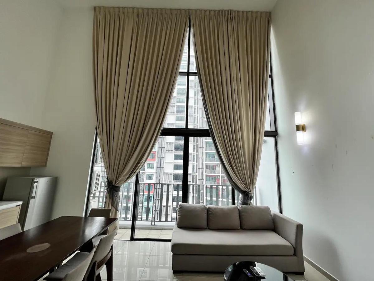 Luxury Large Duplex 2 Bedroom @ Icity *